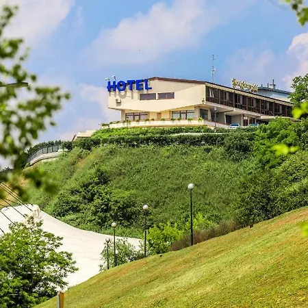 Hotell Starzynski 4*